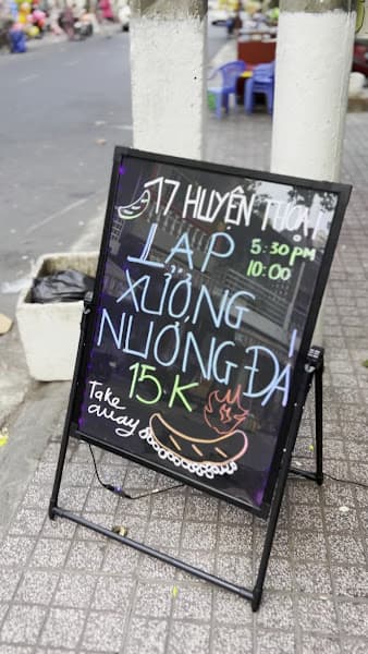 Hình ảnh Lạp Xưởng Nướng Đá - 3