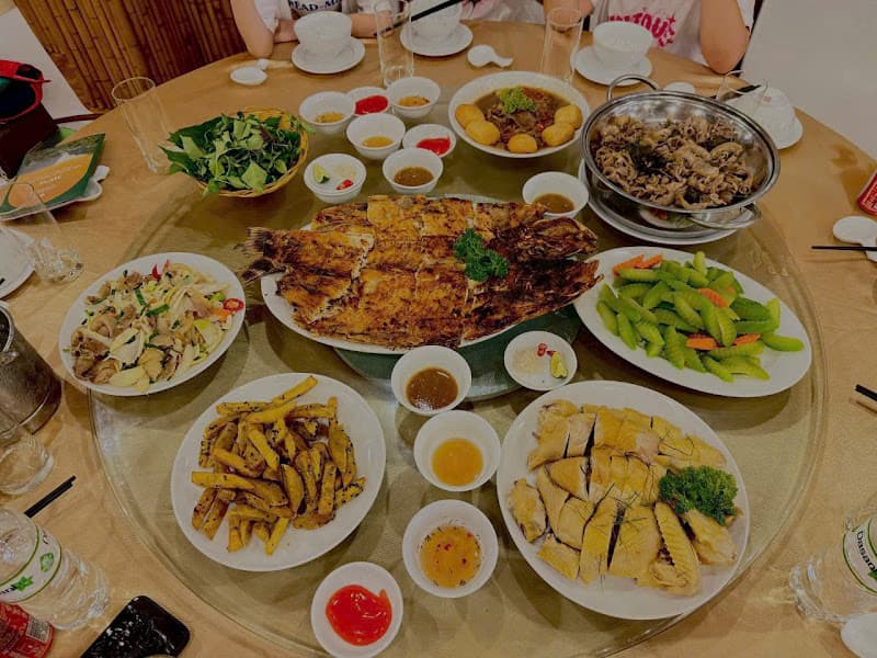 Hình ảnh Nhà Hàng Núi Vàng Tràng An - 2