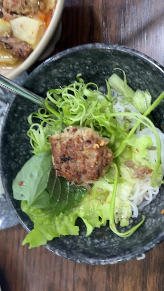 Hình ảnh Bún Chả Cô Liên - Bún Chả Hàng Mành Hà Nội - 4