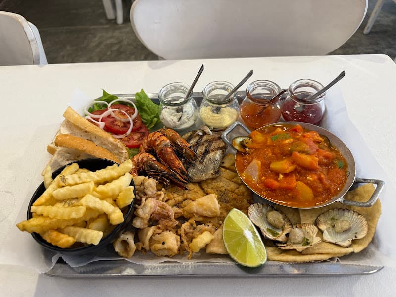 Hình ảnh Mix Greek Restaurant - 2