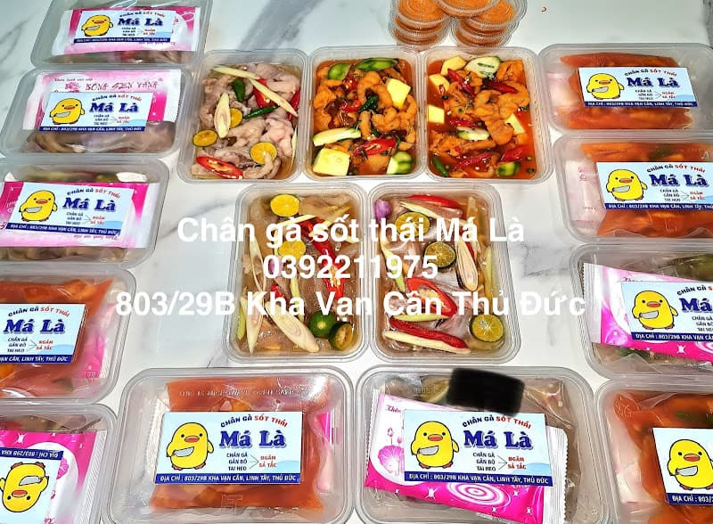 Chân Gà Sốt Thái Má Là - Kha Vạn Cân