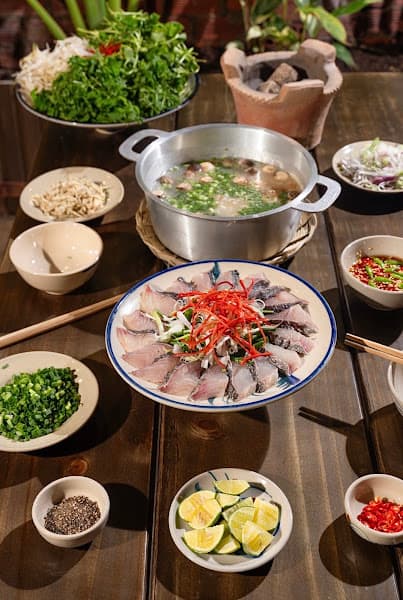 Hình ảnh Bếp Cá 2 - Chả Cá Lã Vọng - 2