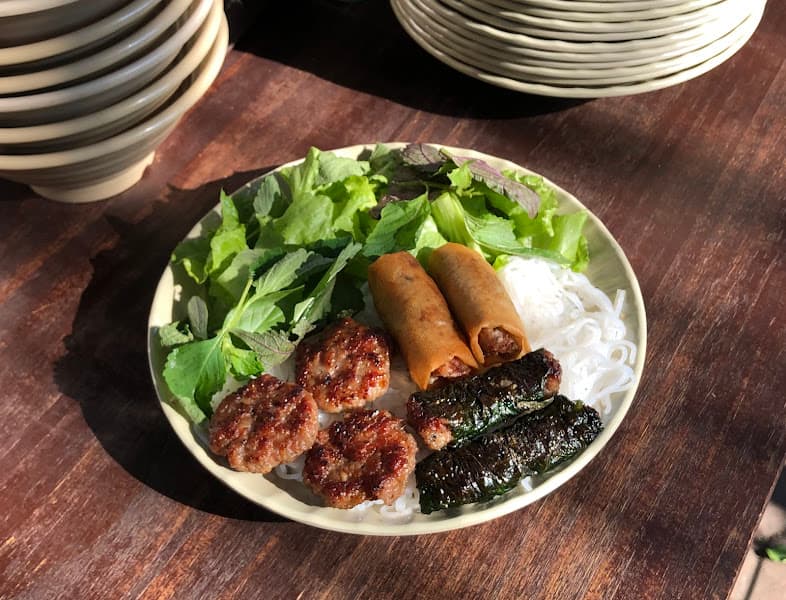 Hình ảnh BÚN CHẢ VIỆT NAM - 5