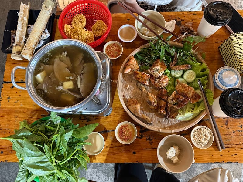 Hình ảnh Lẩu bò gà nướng chú xuỹnh - 4