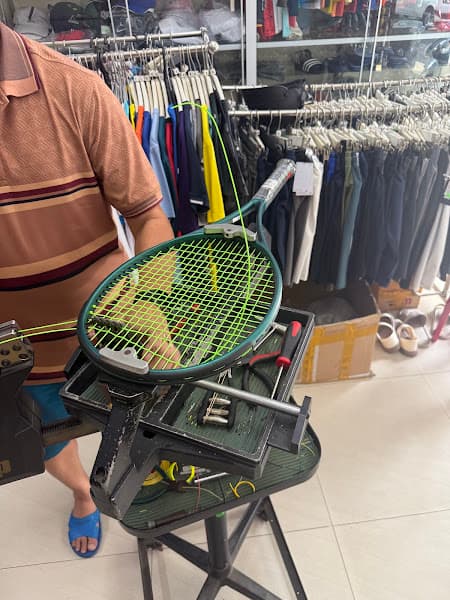 Hình ảnh Cửa Hàng Dụng Cụ & Trang Phục TDTT T&Q - 2