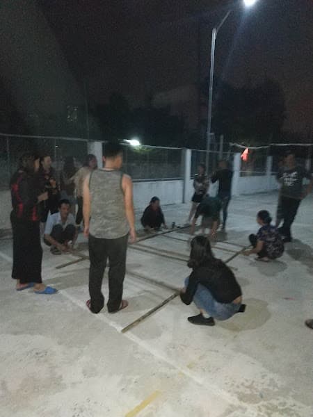 Ảnh bìa Sân bóng Công Viên Nam Liên - Đối diện Nhà trọ TuNa thoáng mát