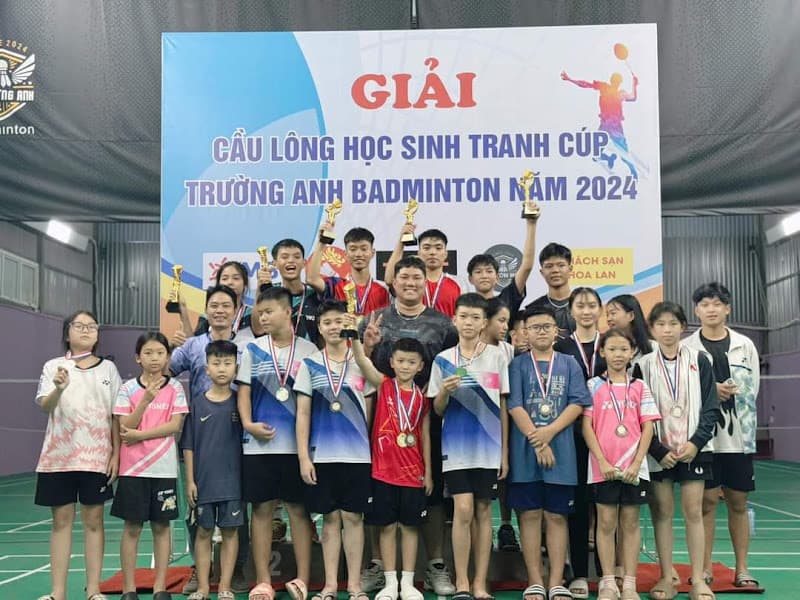 Hình ảnh Sân Cầu lông Trường Anh - Hạ Long - 4