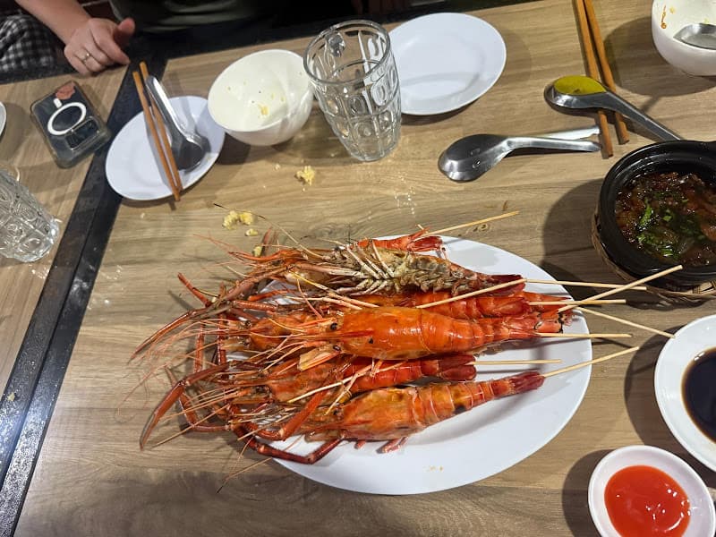 Hình ảnh Lý Ngư Quán (quán nhậu bè cá) - 2