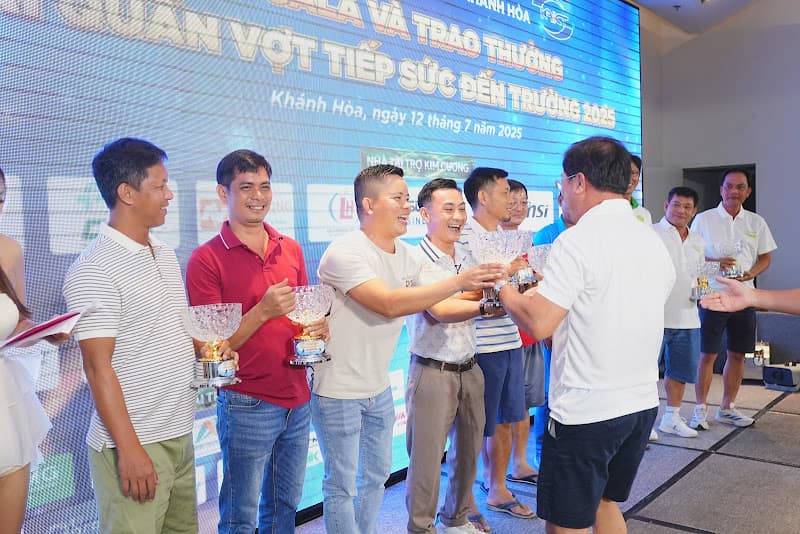 Hình ảnh Trung Tâm Thể Thao Lạc Hồng - 2