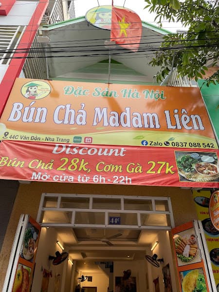 Ảnh bìa BÚN CHẢ Madam Liên