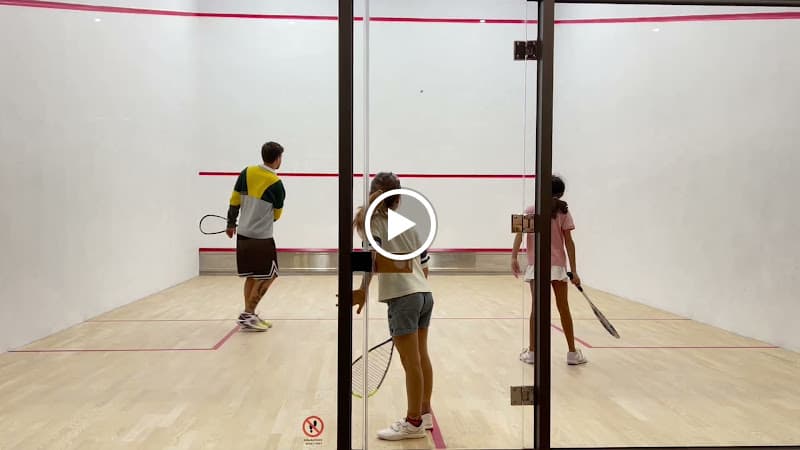 Hình ảnh The Sports Lounge - Golf Simulator and Squash Club - 4