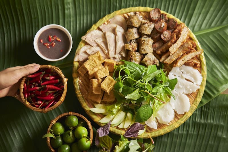 Hình ảnh Bún chả Hà Nội - Cô Thắm ( Cô Thắm Làng Ta) - 3