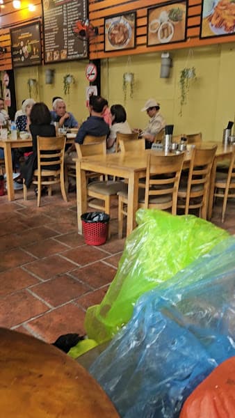 Hình ảnh Quán Bún Chả Ánh Hồng - 2