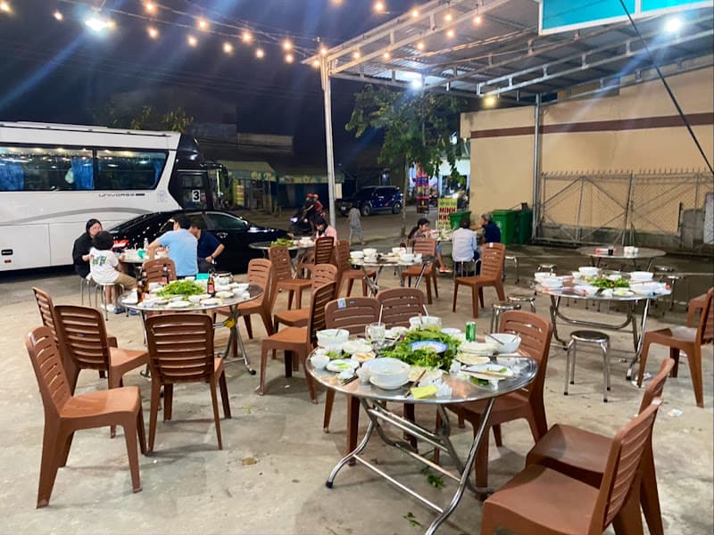 Ảnh bìa Bánh Canh Năm Dung III (Hoàng-Mười)