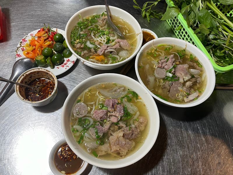 Ảnh bìa Hủ Tíu Chú Trí