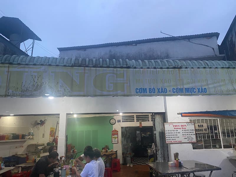 Quán Hủ Tiếu Dũng