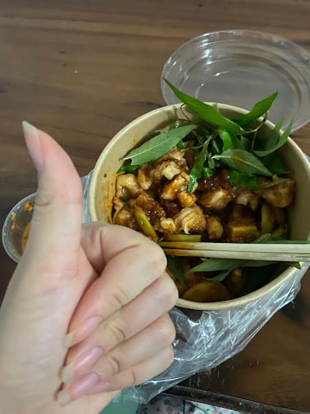 Ảnh bìa Tiệm Chân Gà Sốt Thái Cậu Chủ Nhỏ
