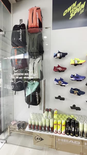 Hình ảnh Pro Tennis Shop - 3