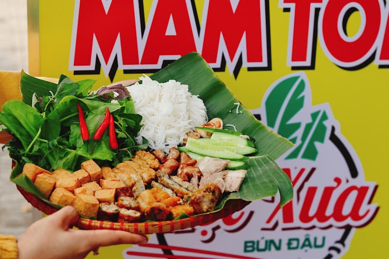 Hình ảnh Tiệm bún đậu mắm tôm - MẸT XƯA - 4
