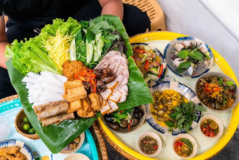 Hình ảnh XÓM ỐC & ĐẬU - 2