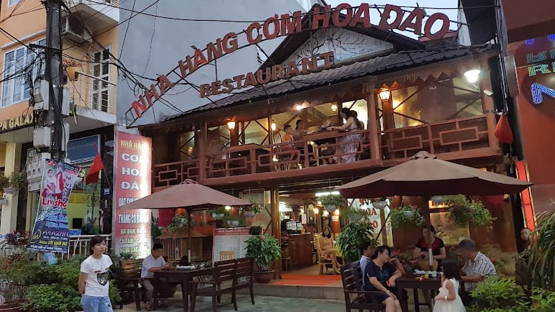 Nhà Hàng Cơm Hoa Đào Sa Pa