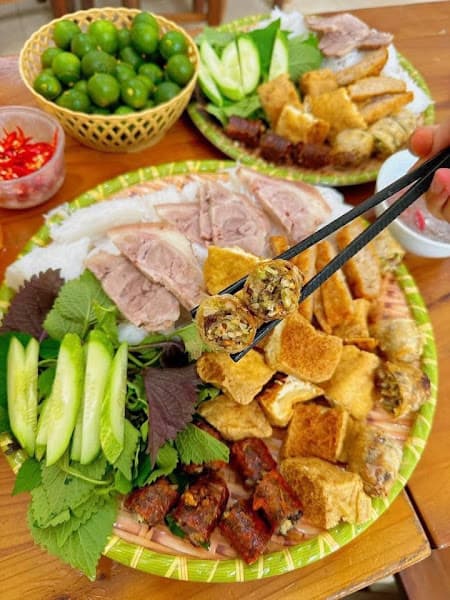 Bún Đậu Mắm Tôm Yến Nguyễn