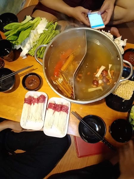 Hình ảnh Kong Lẩu Tự Chọn Mì Cay Hàn Quốc - 3