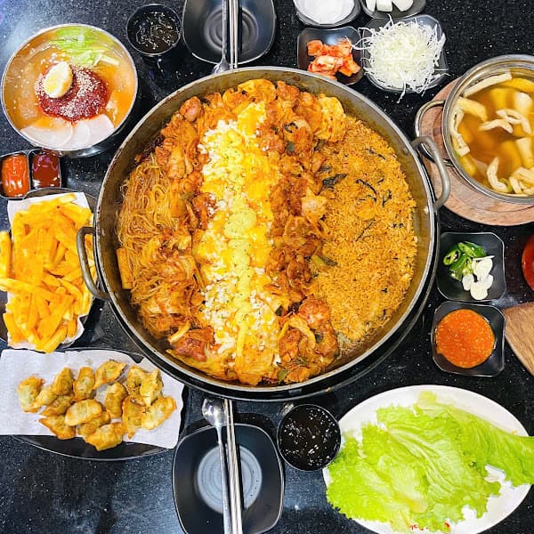 Hình ảnh Mr.Dakgalbi Aeon Mall Hai Phong - 2