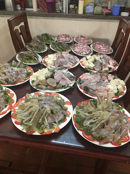 Hình ảnh Nhà hàng bonbon cột 5 đường bao biển - 3