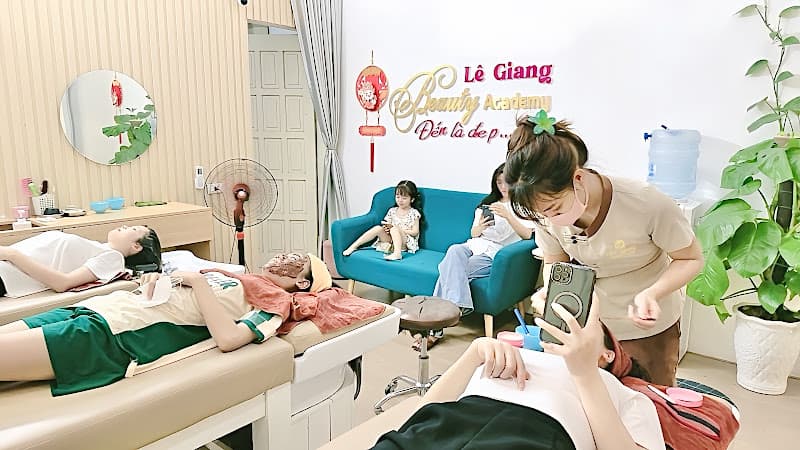 Hình ảnh Điêu Khắc Mặt V.line - 2