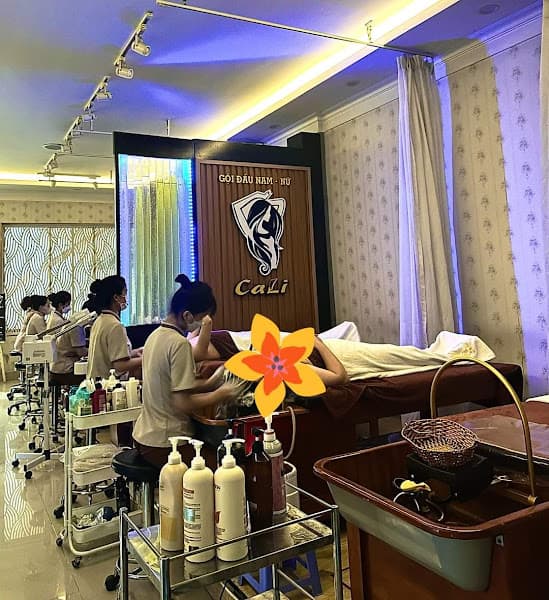 Hình ảnh Gội đầu - Nail - Spa Cali - 3