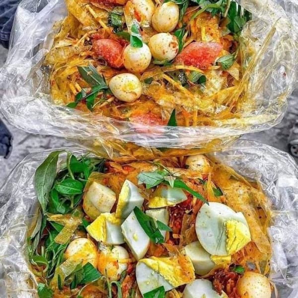 Hình ảnh Bánh Tráng Trộn và Các Loại Đồ Ăn Vặt Dì Cúc - 4