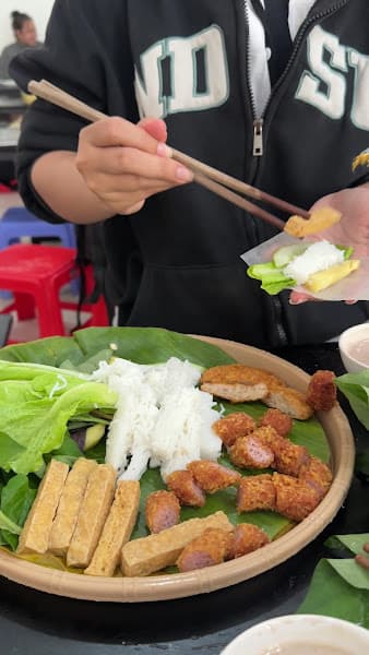 Hình ảnh Bánh Tráng Trộn Lá Ngọc - 4
