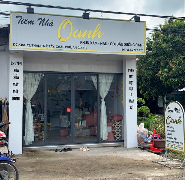 Hình ảnh TIỆM NHÀ OANH - Phun Xăm - Nail - Gội Đầu Dưỡng Sinh - 4