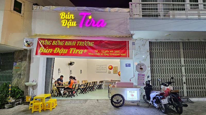 Bún đậu Tira+