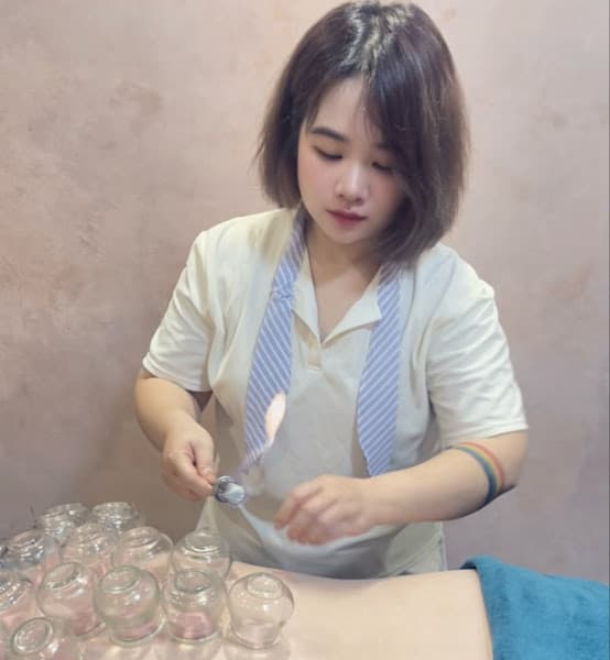 Ảnh bìa MASSAGE -TRỊ LIỆU- NHẤN HUYỆT -GIÁC HƠI-Giá rẻ Tại nhà 마사지 받고 싶을 때 전화해
