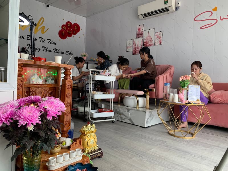 Hình ảnh TIỆM NHÀ OANH - Phun Xăm - Nail - Gội Đầu Dưỡng Sinh - 3