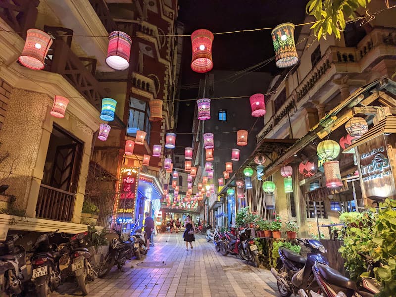 Ảnh bìa Phố Đèn Lồng Sapa