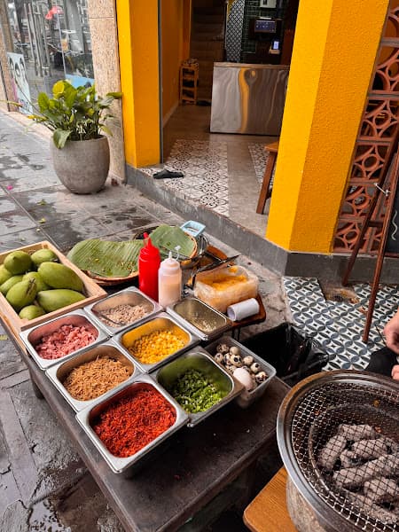 Hình ảnh Bánh Tráng Bà Tâm - Nướng,Trộn & Cuộn - 3