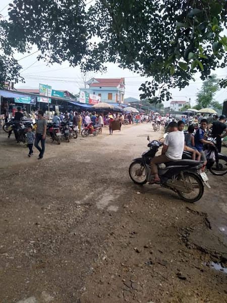 Hình ảnh Chợ xã Trung Hà - 3