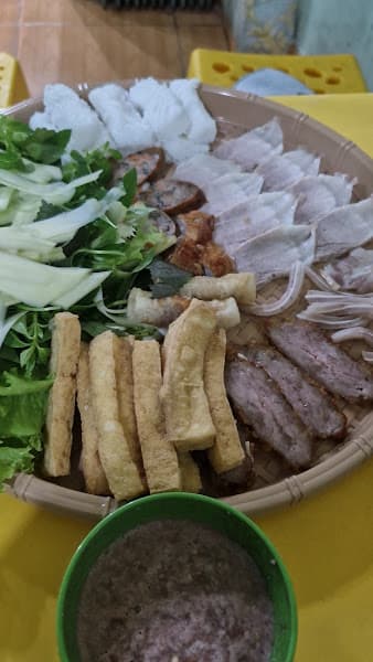 Hình ảnh Bún đậu mỳ cay Con Nhà Lành - 4