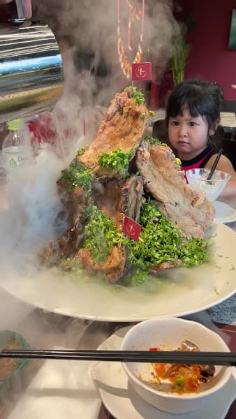 Hình ảnh Chut Thai Restaurant - 4