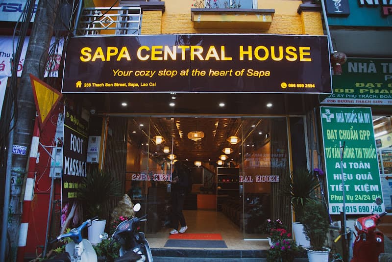 Sapa Central Eatery