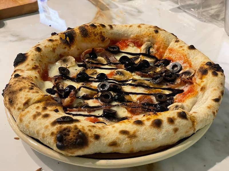 Hình ảnh WHALE Napoli Pizza - 2