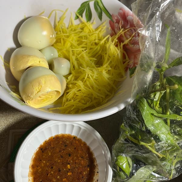 Hình ảnh Bánh Tráng Chấm Chị Hai - 3