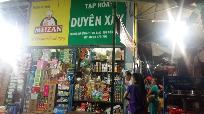 Hình ảnh Hoa Tươi Và Trái Cây Tươi Nhà Bàng - 4