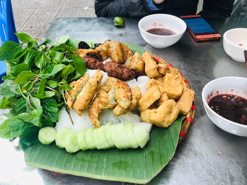 Hình ảnh Cơm ngon tự chọn - bún đậu mẹt, bún chả Hương Thuỷ - 4