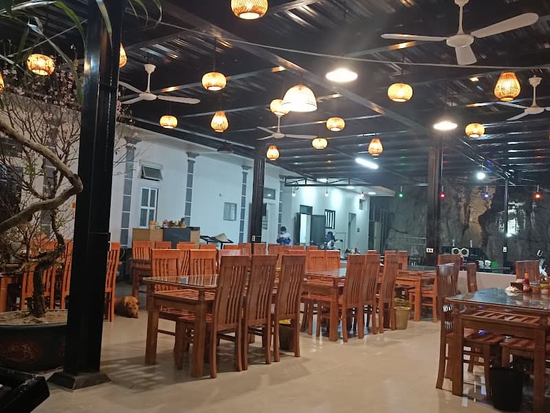 Ảnh bìa NHÀ HÀNG DŨNG VINH - THUNG NHAM