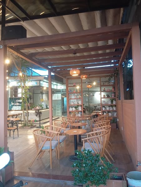 Hình ảnh Lê’s Path Coffee Cần Thơ - Ăn Ngon, uống Chất, không gian đúng điệu - KDC 586 - 2