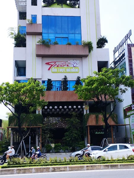 Ẩm thực Trần - 11 Nguyễn Văn Linh, Đà Nẵng